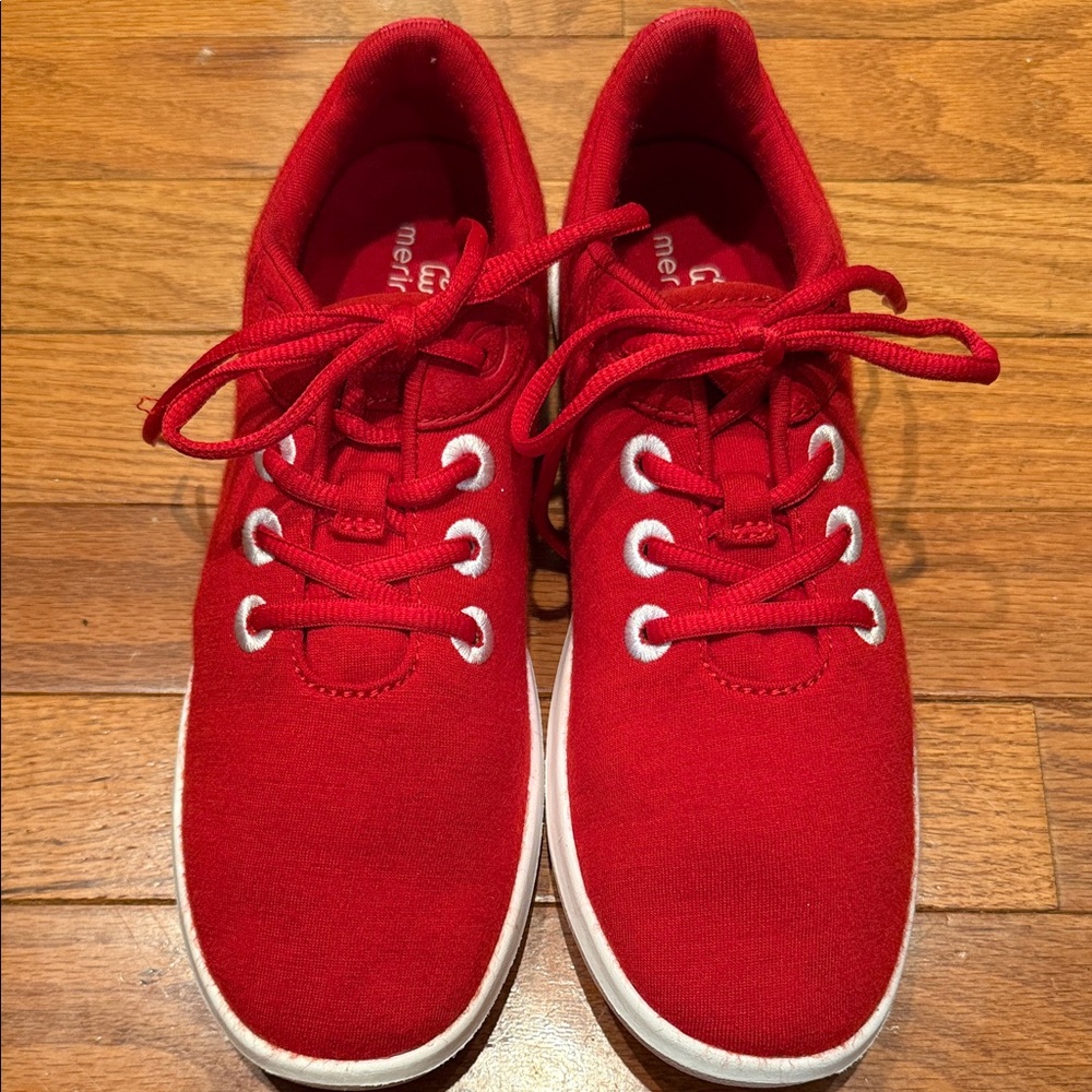 On sale Today!
Merinos Women's Signature Lace-Ups in red Australian merino wool.